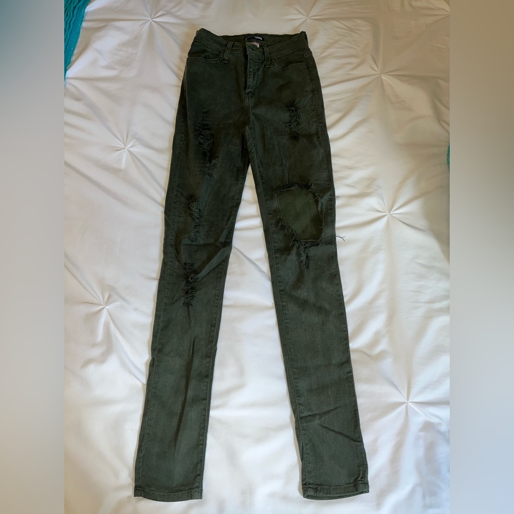 Army green high wasted skinny jeans